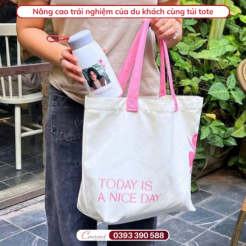 Nâng cao trải nghiệm của du khách cùng túi tote vải bố canvas